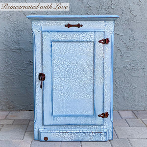 Shabby Chic Laundry Hamper ~ lift top hamper in distressed white with blue hues